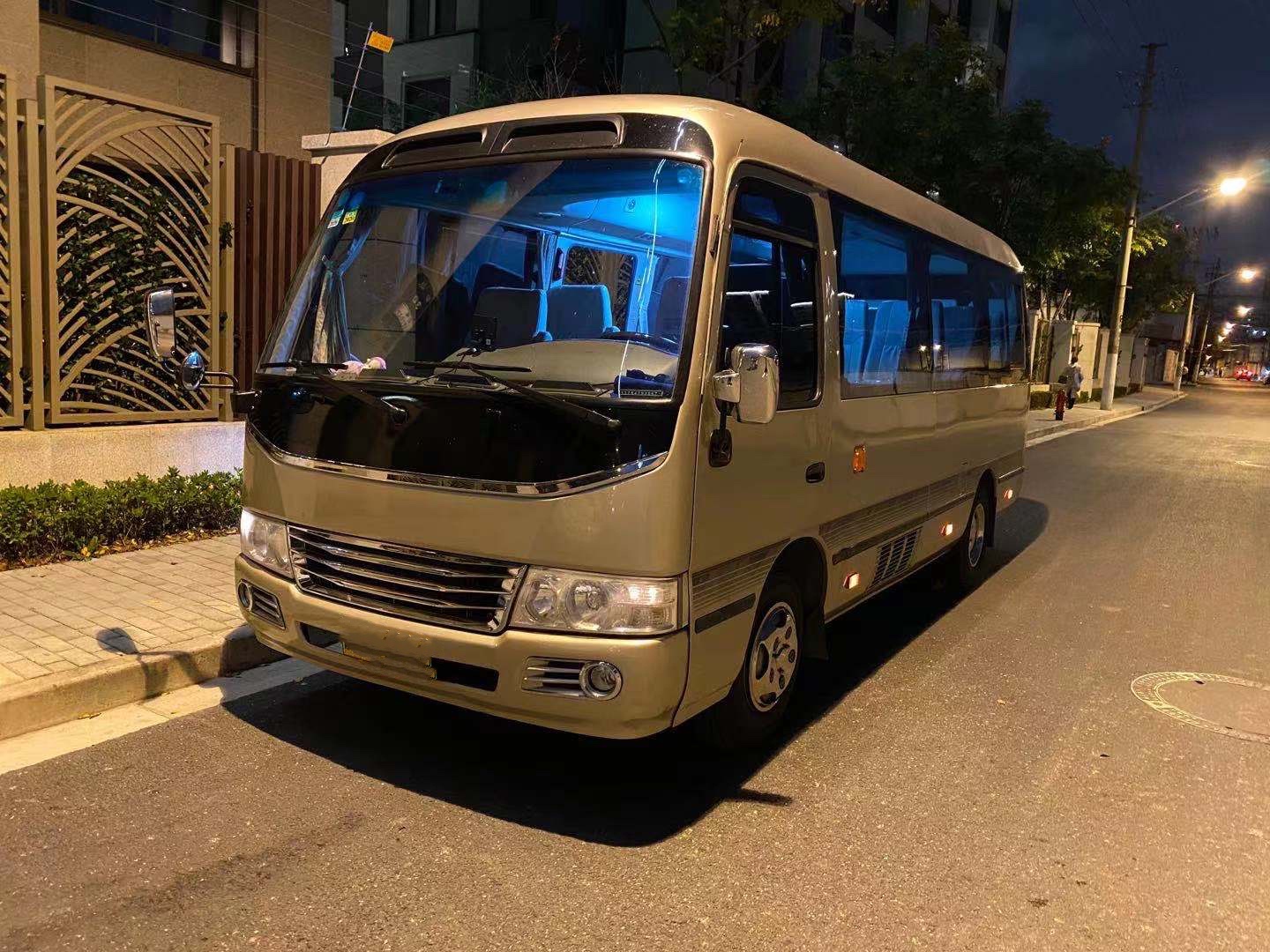 北京中巴车租赁要注意什么？北京中巴车租赁的一些技巧